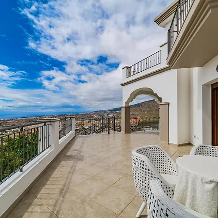Luxuryvilla Heatedpool Costaadeje Panoramicseaview Costa Adeje (Tenerife)