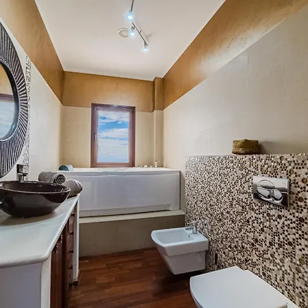 Luxuryvilla Heatedpool Costaadeje Panoramicseaview * Costa Adeje (Tenerife)