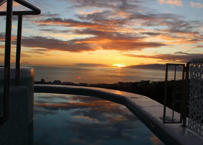 Willa Luxuryvilla Heatedpool Costaadeje Panoramicseaview *
