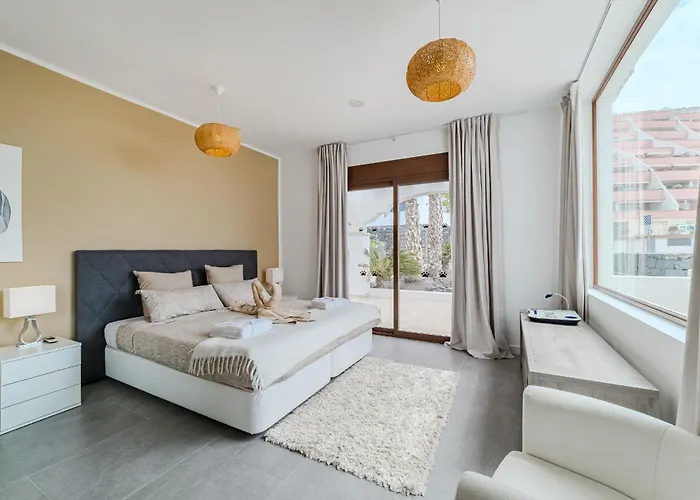 Luxuryvilla Heatedpool Costaadeje Panoramicseaview Willa