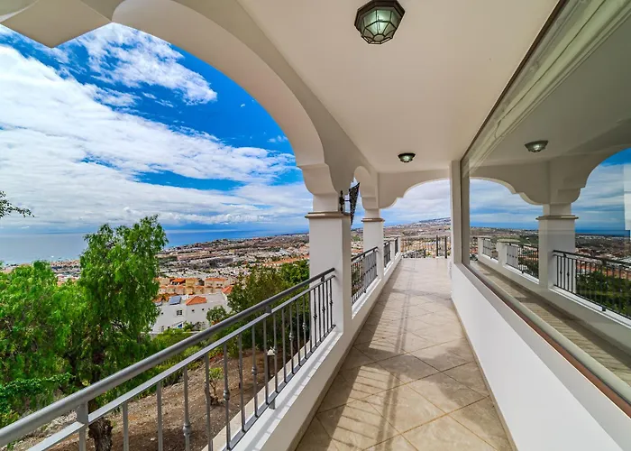 Willa Luxuryvilla Heatedpool Costaadeje Panoramicseaview