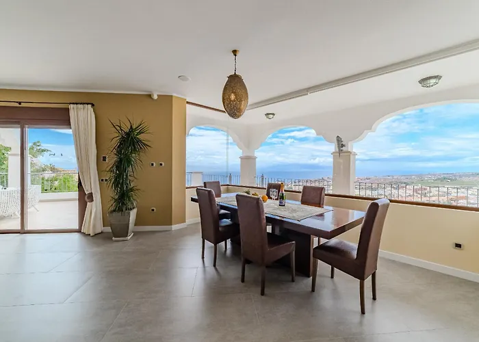 Willa Luxuryvilla Heatedpool Costaadeje Panoramicseaview *
